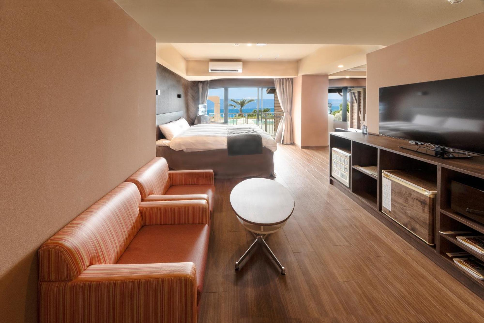 Nagasaki Chapel Coconuts Hotel ＆Resort Isahaya Dış mekan fotoğraf