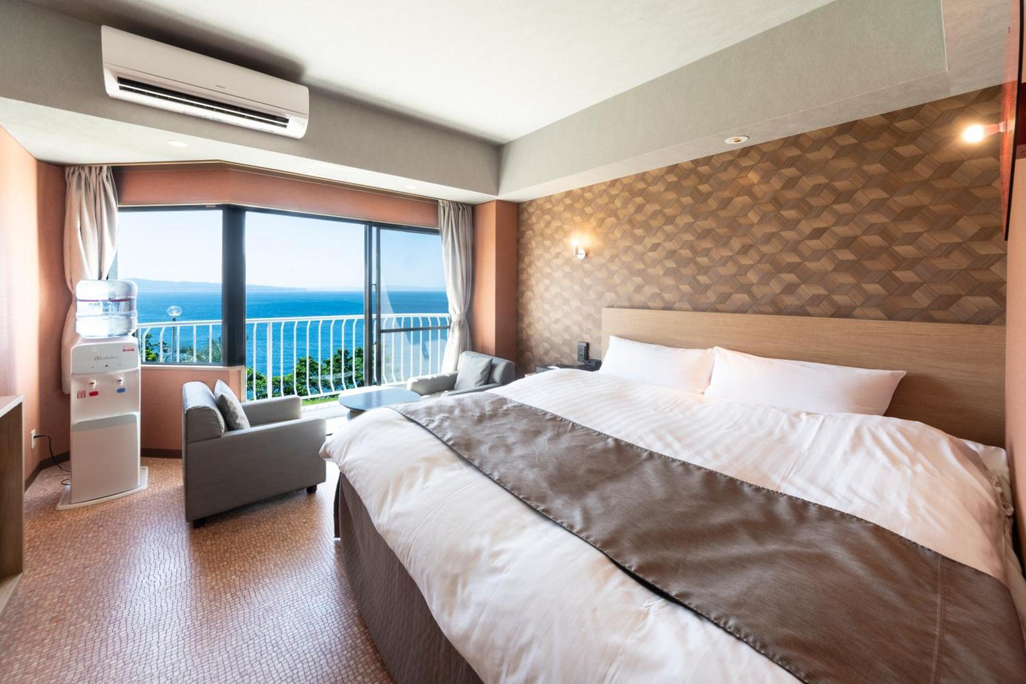 Nagasaki Chapel Coconuts Hotel ＆Resort Isahaya Dış mekan fotoğraf