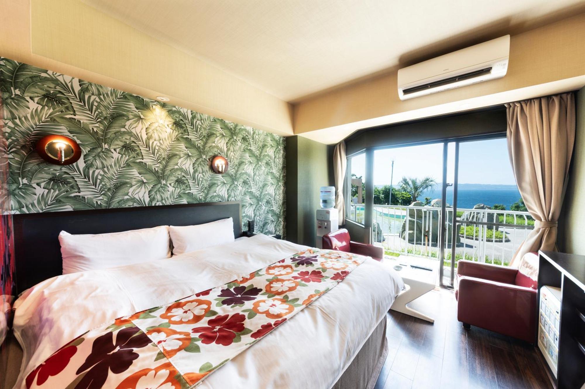 Nagasaki Chapel Coconuts Hotel ＆Resort Isahaya Dış mekan fotoğraf
